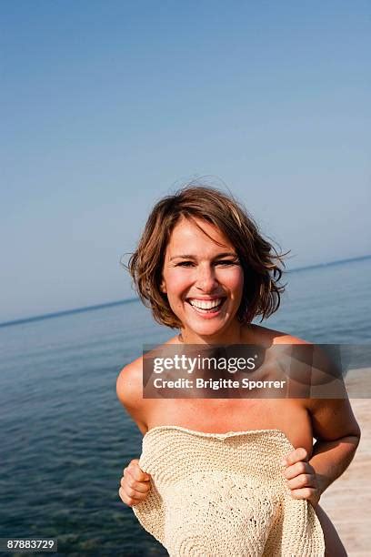 2.806 Pechos De Mujer Playa Stock Photos, High